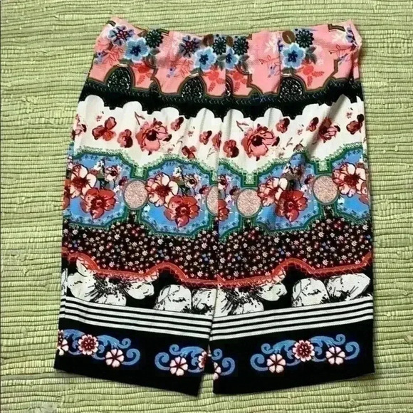 ECI women New York patterned unlined skirt… - Picture 3 of 5